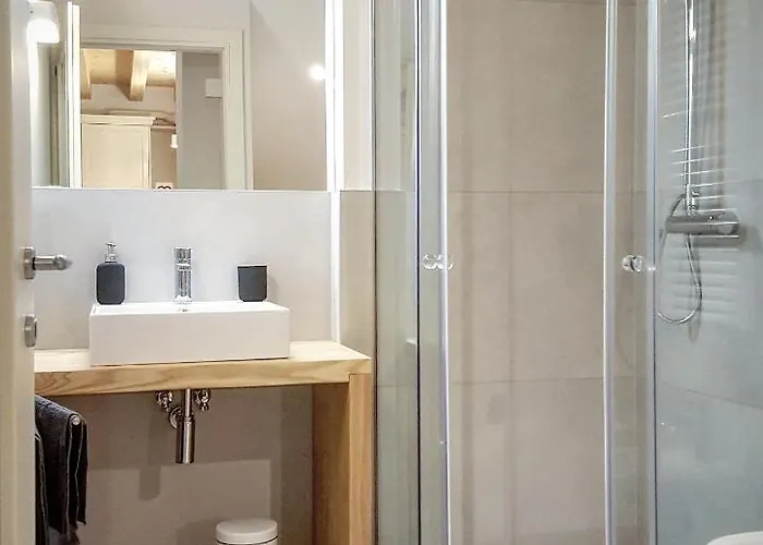 فندق مبيت وإفطار Pie Castello 3*