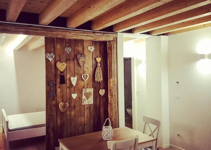 فندق مبيت وإفطار Pie Castello